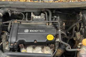 Reservoir essence OPEL CORSA D