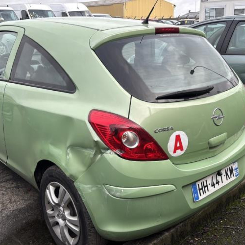 Reservoir essence OPEL CORSA D Photo n°4