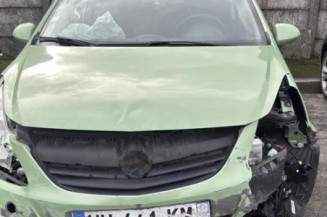 Reservoir essence OPEL CORSA D