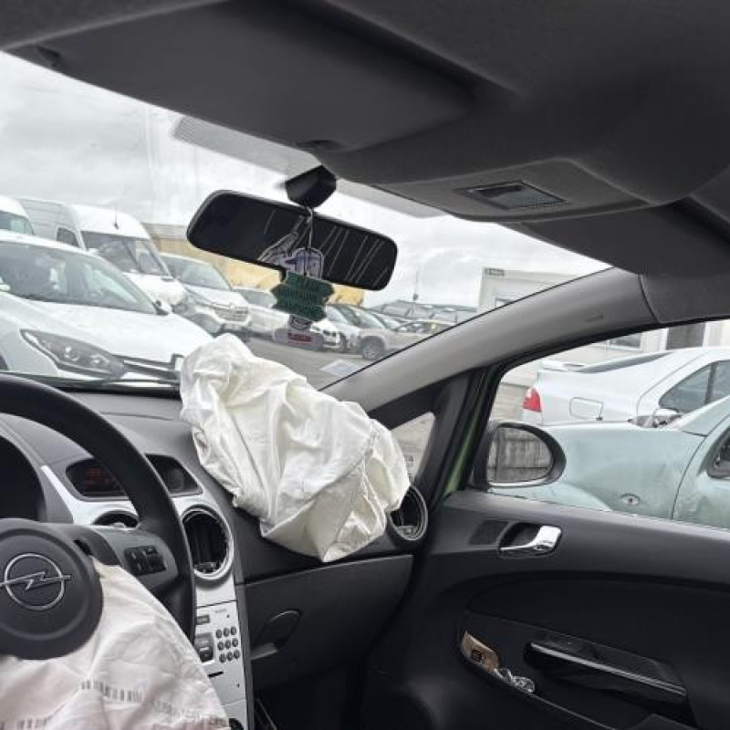 Reservoir essence OPEL CORSA D Photo n°14