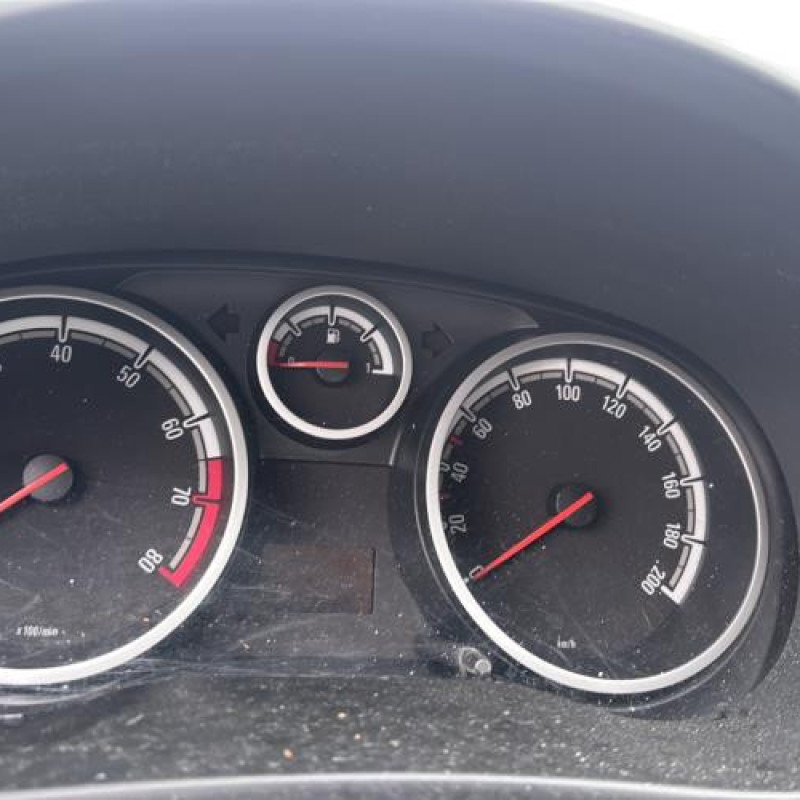 Reservoir essence OPEL CORSA D Photo n°17