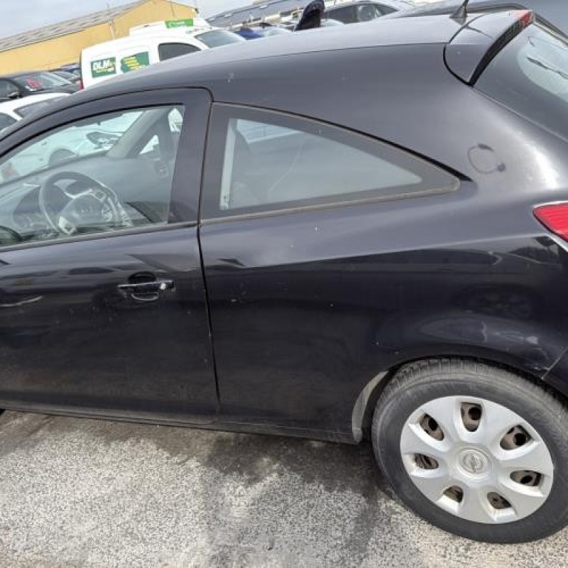 Reservoir essence OPEL CORSA D Photo n°7