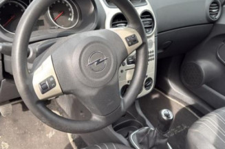 Reservoir essence OPEL CORSA D