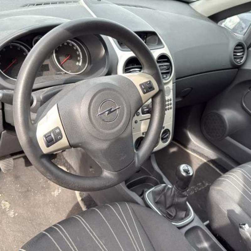 Reservoir essence OPEL CORSA D Photo n°12