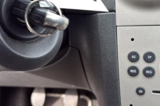 Reservoir essence OPEL CORSA D