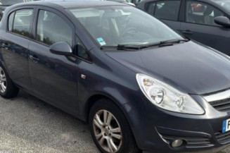 Reservoir essence OPEL CORSA D