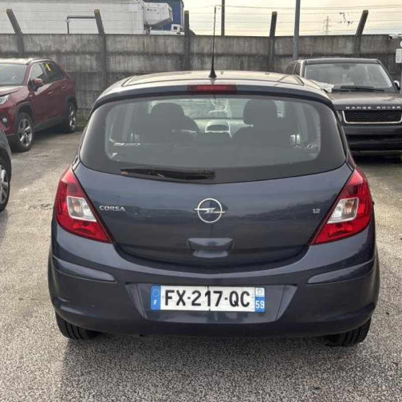 Reservoir essence OPEL CORSA D Photo n°7