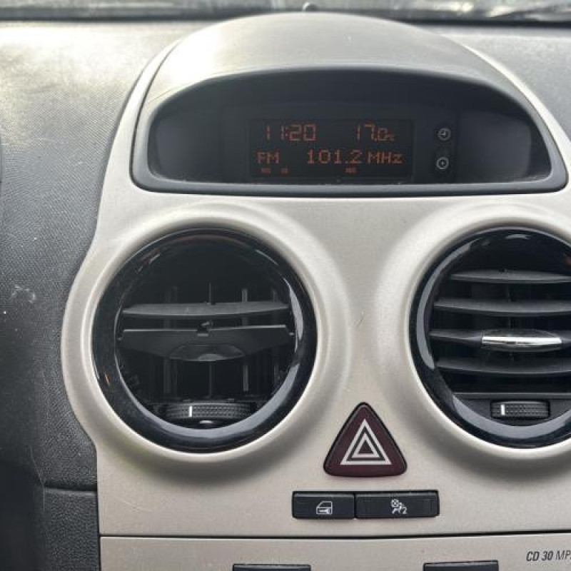 Reservoir essence OPEL CORSA D Photo n°20