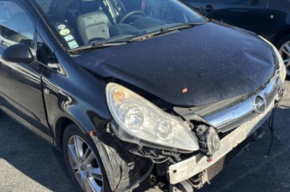 Reservoir essence OPEL CORSA D