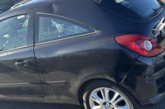 Reservoir essence OPEL CORSA D