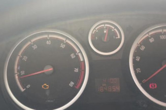 Reservoir essence OPEL CORSA D