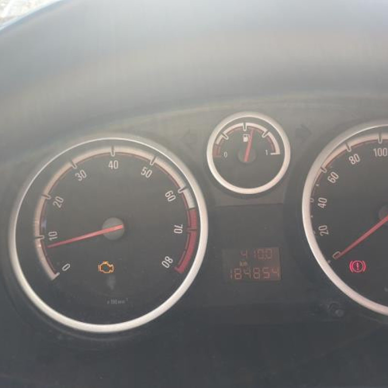 Reservoir essence OPEL CORSA D Photo n°18