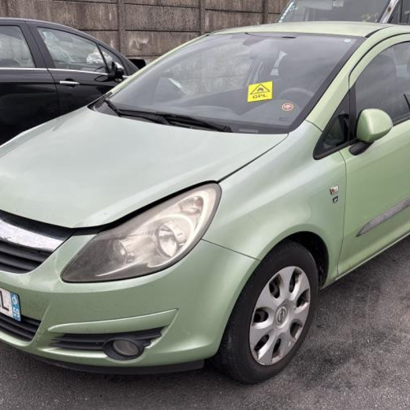 Reservoir essence OPEL CORSA D Photo n°1