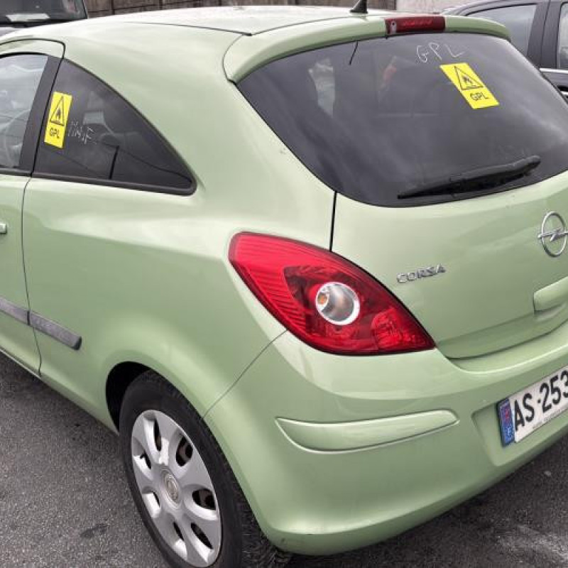 Reservoir essence OPEL CORSA D Photo n°4