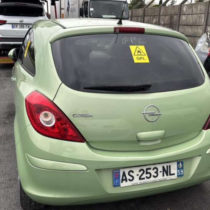 Reservoir essence OPEL CORSA D Photo n°5