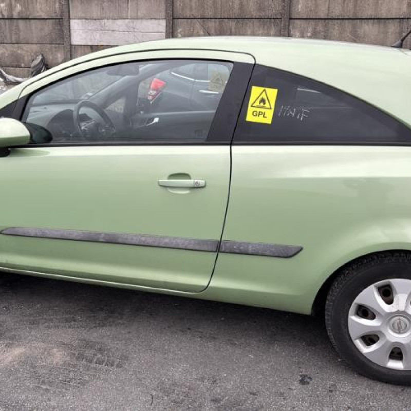 Reservoir essence OPEL CORSA D Photo n°6