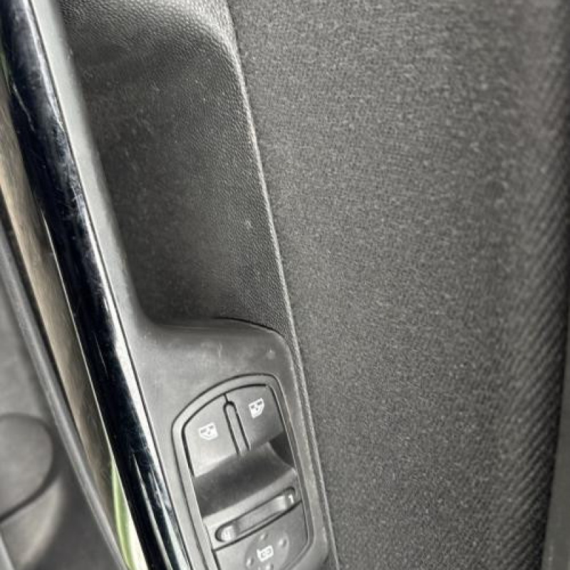 Reservoir essence OPEL CORSA D Photo n°10