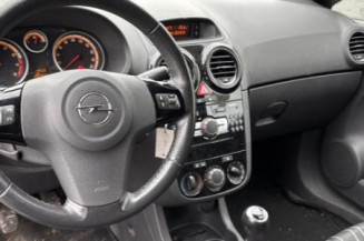 Reservoir essence OPEL CORSA D