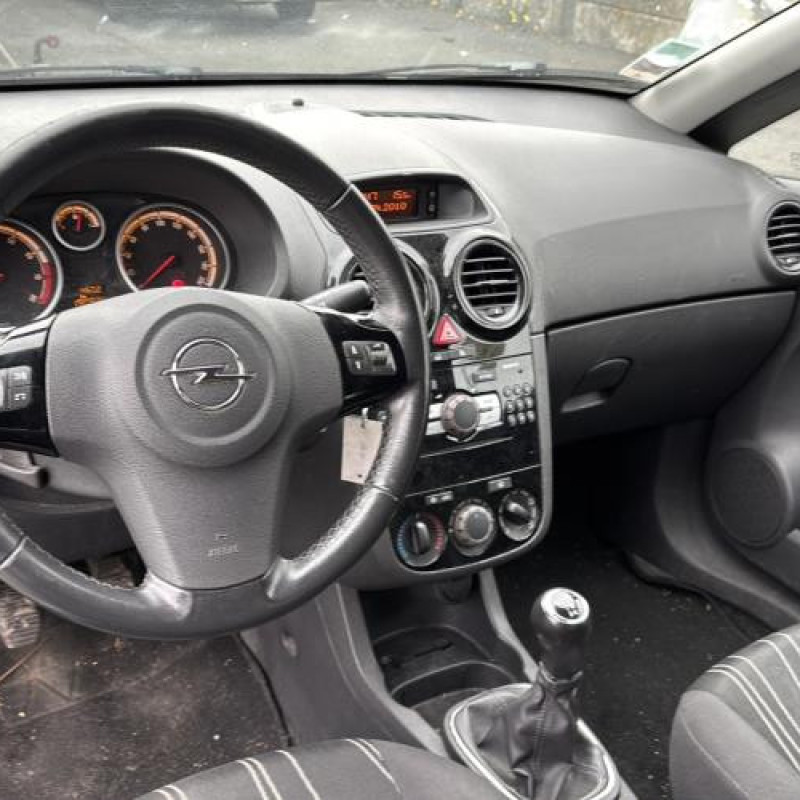 Reservoir essence OPEL CORSA D Photo n°13