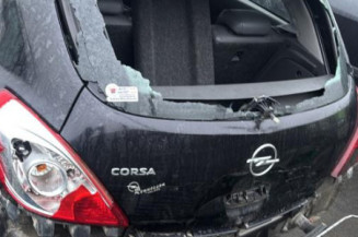 Reservoir essence OPEL CORSA D