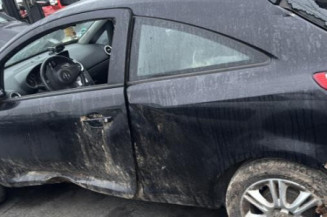 Reservoir essence OPEL CORSA D