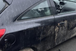 Reservoir essence OPEL CORSA D