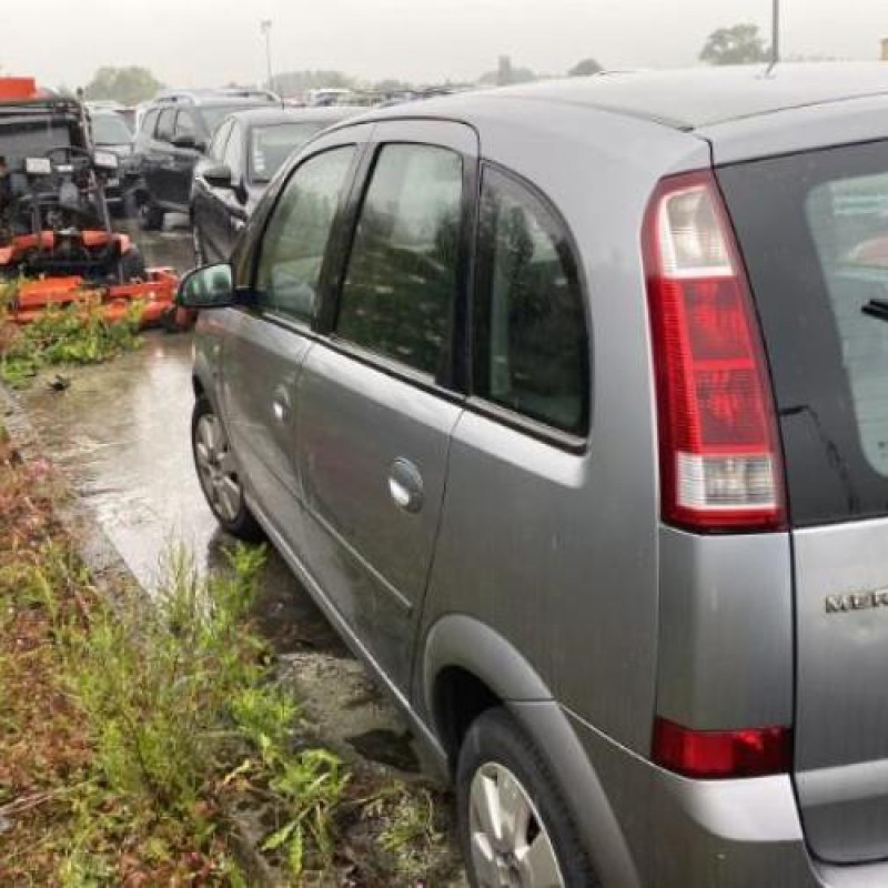 Custode arriere gauche OPEL MERIVA A Photo n°5