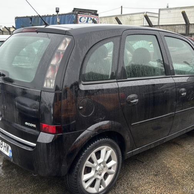 Feu arriere stop central OPEL MERIVA A Photo n°5