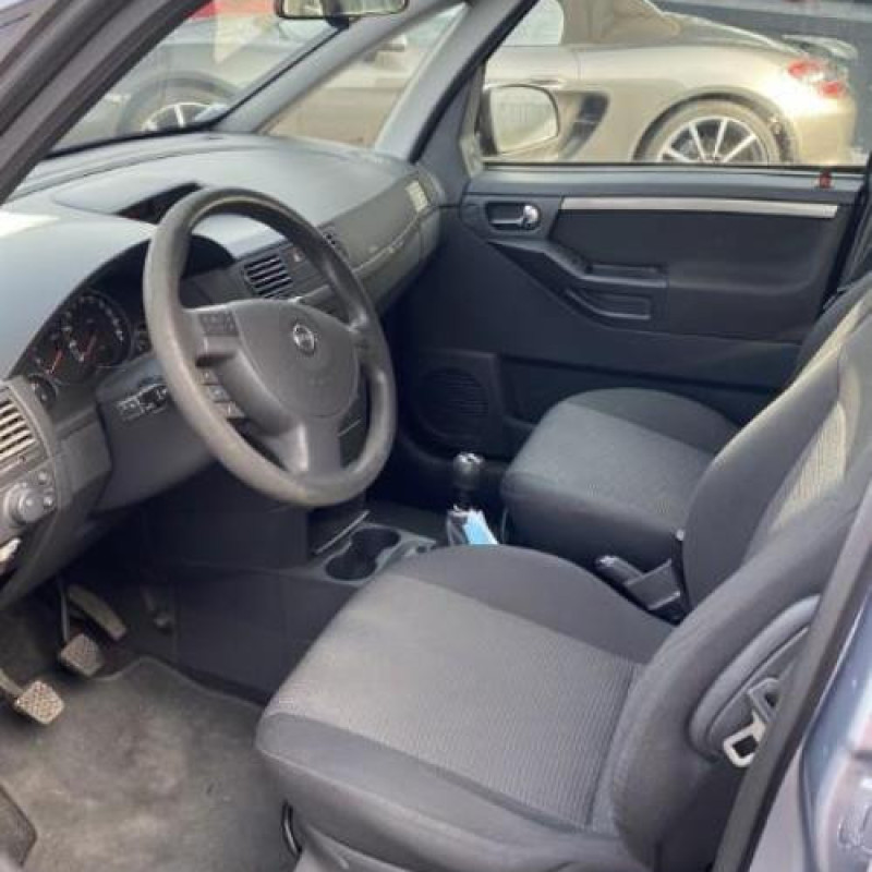 Custode arriere droit OPEL MERIVA A Photo n°4