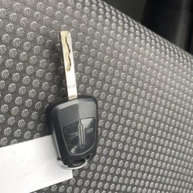 Custode arriere gauche OPEL MERIVA A Photo n°16