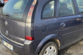 Custode arriere droit OPEL MERIVA A