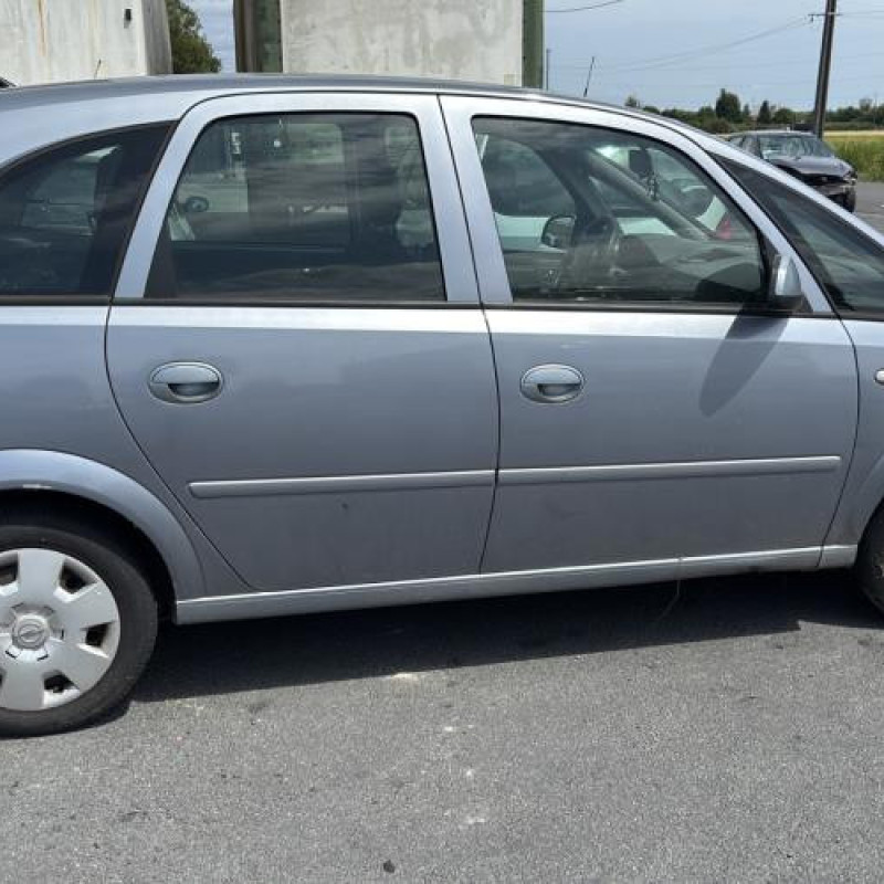 Custode arriere droit OPEL MERIVA A Photo n°7