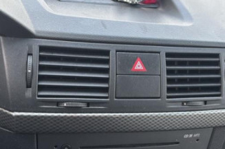 Custode arriere droit OPEL MERIVA A