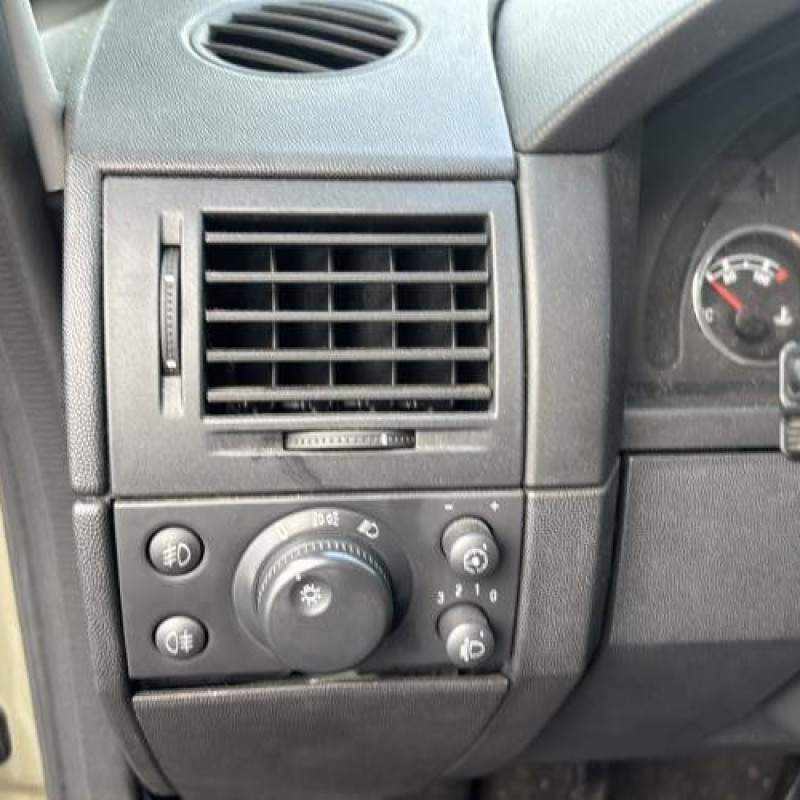 Custode arriere gauche OPEL MERIVA A Photo n°15