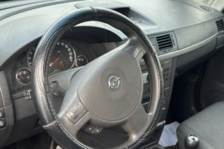 Feu arriere stop central OPEL MERIVA A