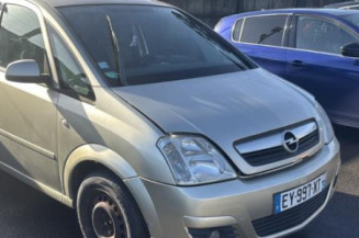 Custode arriere gauche OPEL MERIVA A