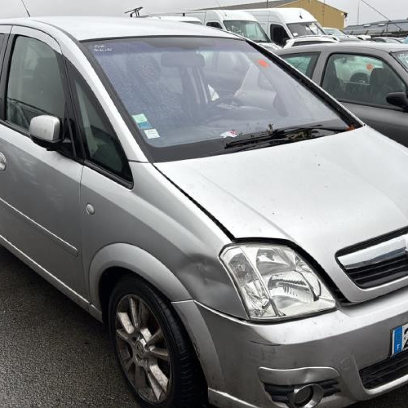 Custode arriere droit OPEL MERIVA A Photo n°3