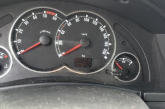 Feu arriere stop central OPEL MERIVA A