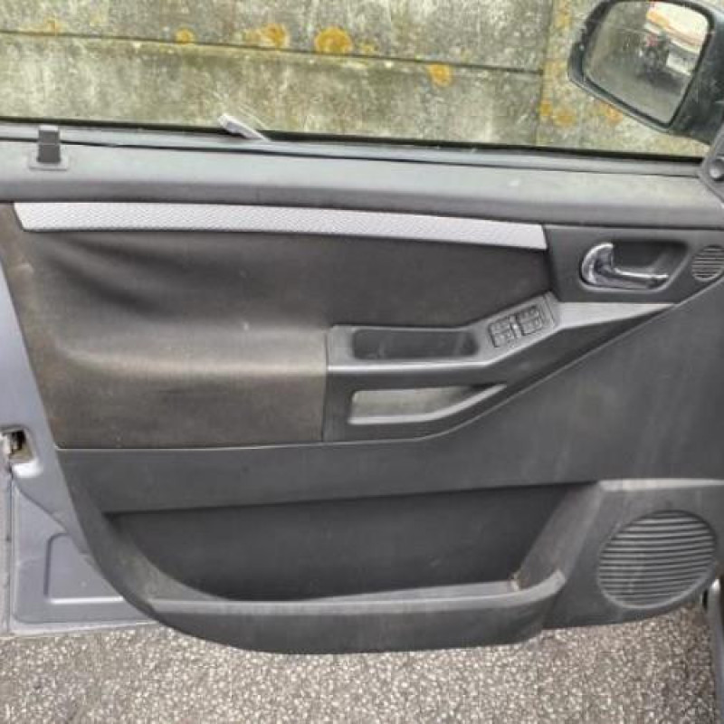 Custode arriere gauche OPEL MERIVA A Photo n°20