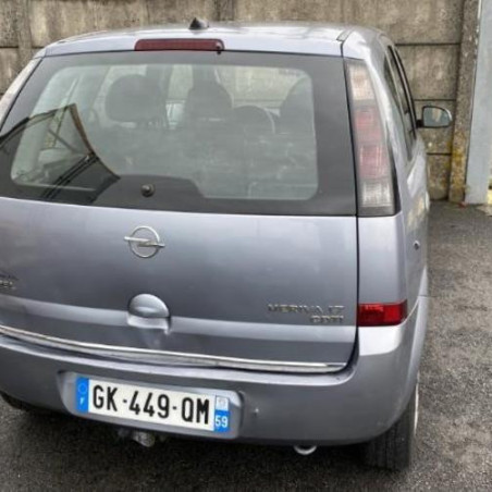 Feu arriere stop central OPEL MERIVA A