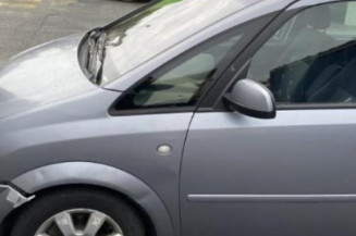 Feu arriere stop central OPEL MERIVA A