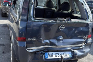 Feu arriere stop central OPEL MERIVA A