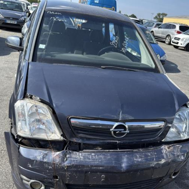 Feu arriere stop central OPEL MERIVA A Photo n°12