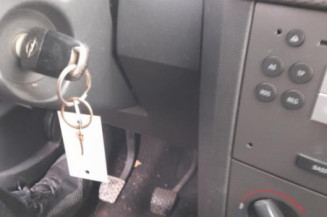 Feu arriere stop central OPEL MERIVA A