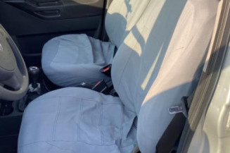 Custode arriere gauche OPEL MERIVA A