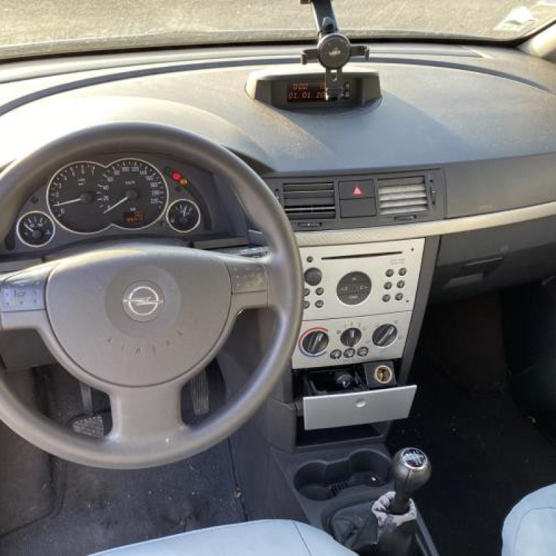 Custode arriere gauche OPEL MERIVA A Photo n°15