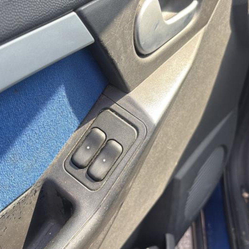 Custode arriere droit OPEL MERIVA A Photo n°11