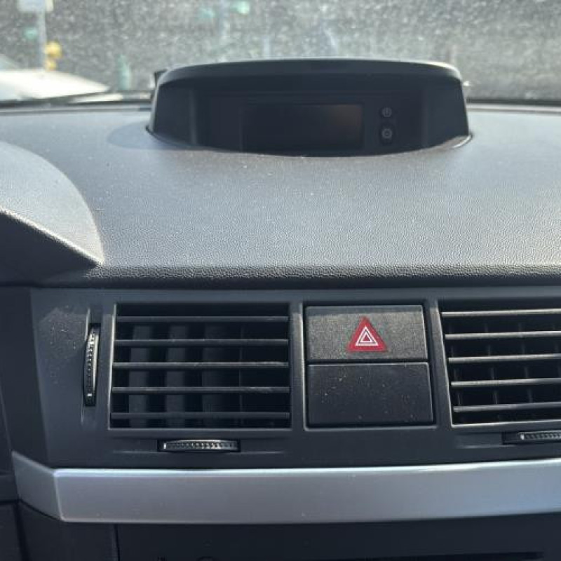 Custode arriere droit OPEL MERIVA A Photo n°17