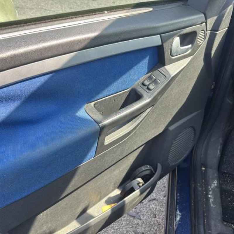 Custode arriere gauche OPEL MERIVA A Photo n°9