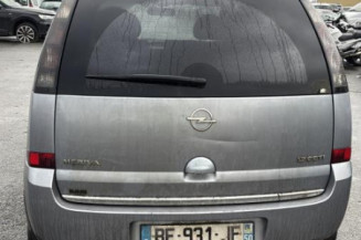 Feu arriere stop central OPEL MERIVA A